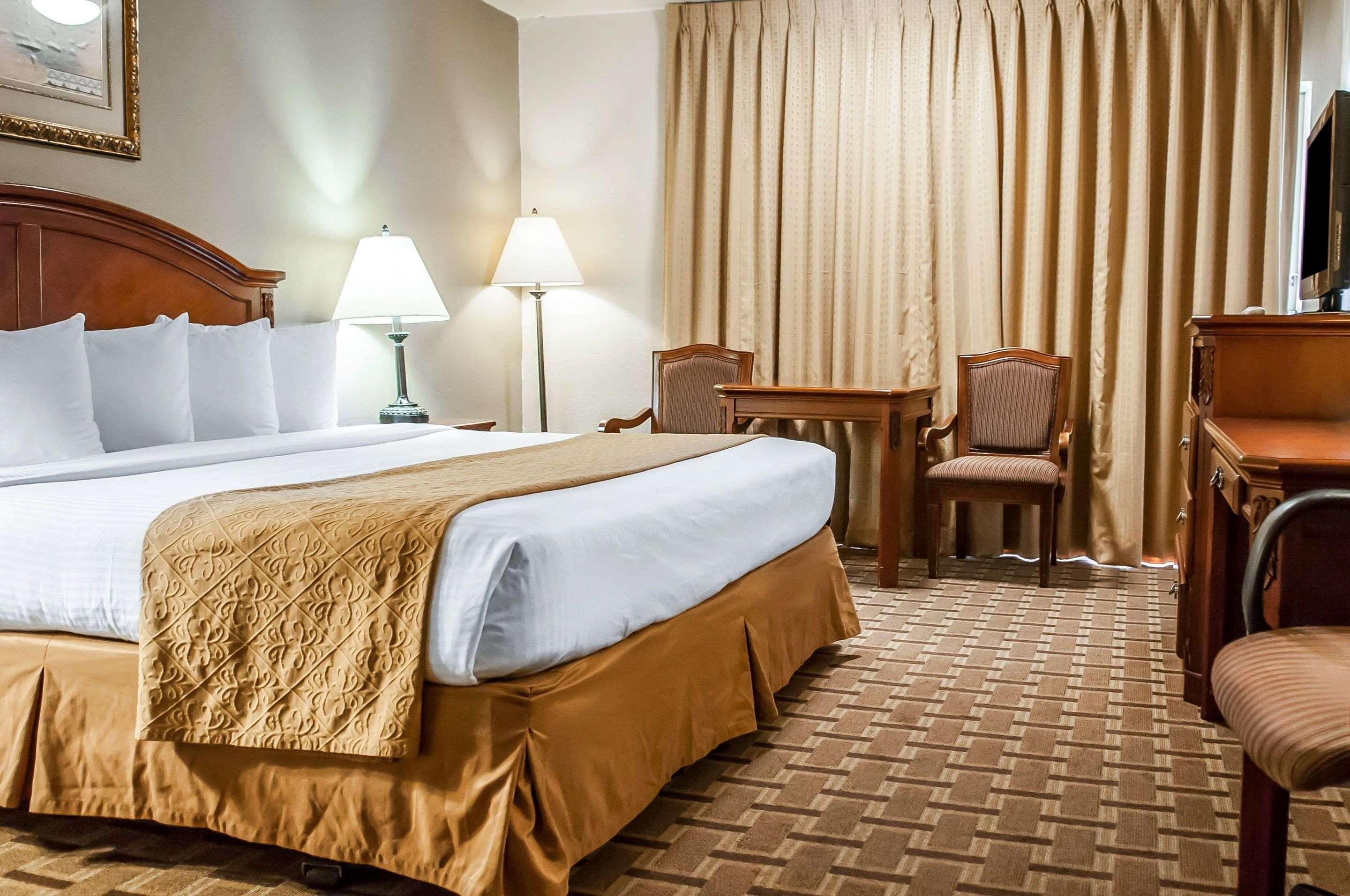 Hotel Inn Santa Fe Exterior photo